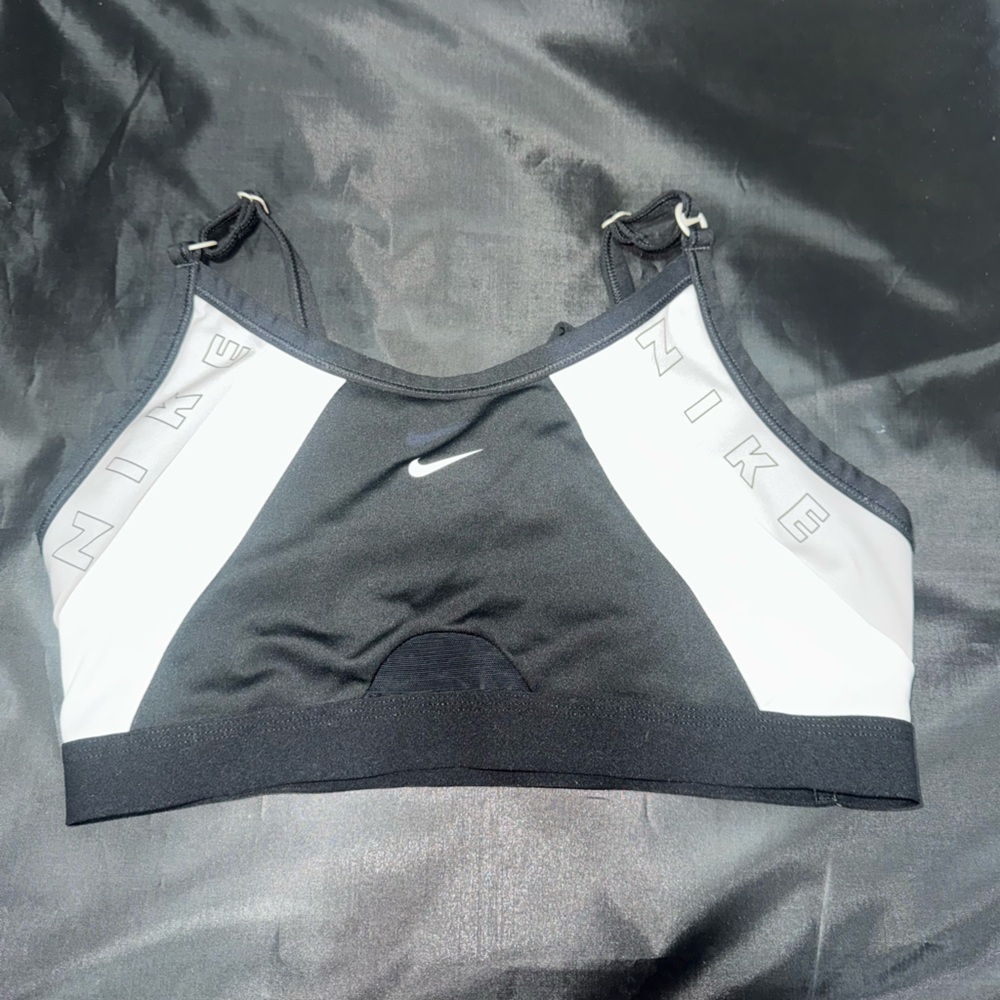 Nike Dri-Fit Indy Logo large Sports Bras Women